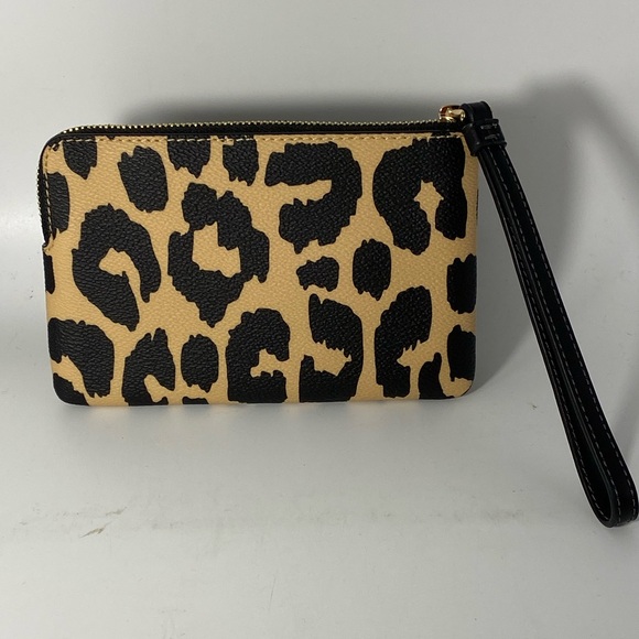 Coach Leopard Wristlet NWT - Picture 2 of 4